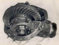 Small image of Routemaster RM3 under construction. Click here for a larger image that will open a new window. differential_unit-2.jpg (66480 bytes)