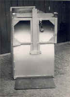 Small image of Routemaster RM3 under construction. Click here for a larger image that will open a new window. front_wing_structure_rear_ns.jpg (67966 bytes)