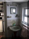 pc_bathroom-2.jpg (37347 bytes)